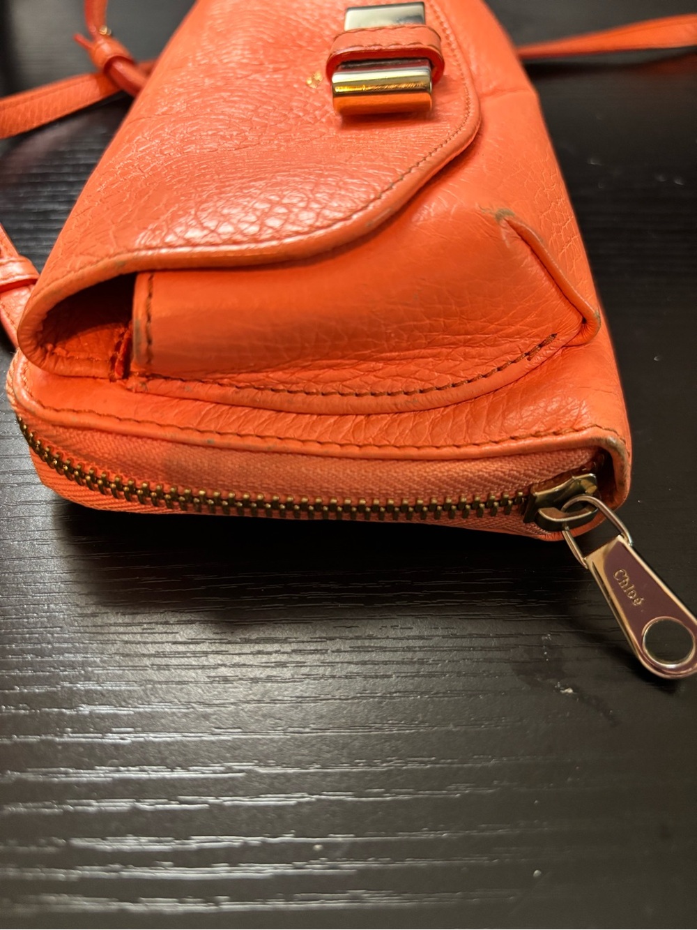 Authentic Chloé Lily Bow 2-Way Crossbody Bag – Vibrant Orange Pebbled Leather - Picture 4 of 12